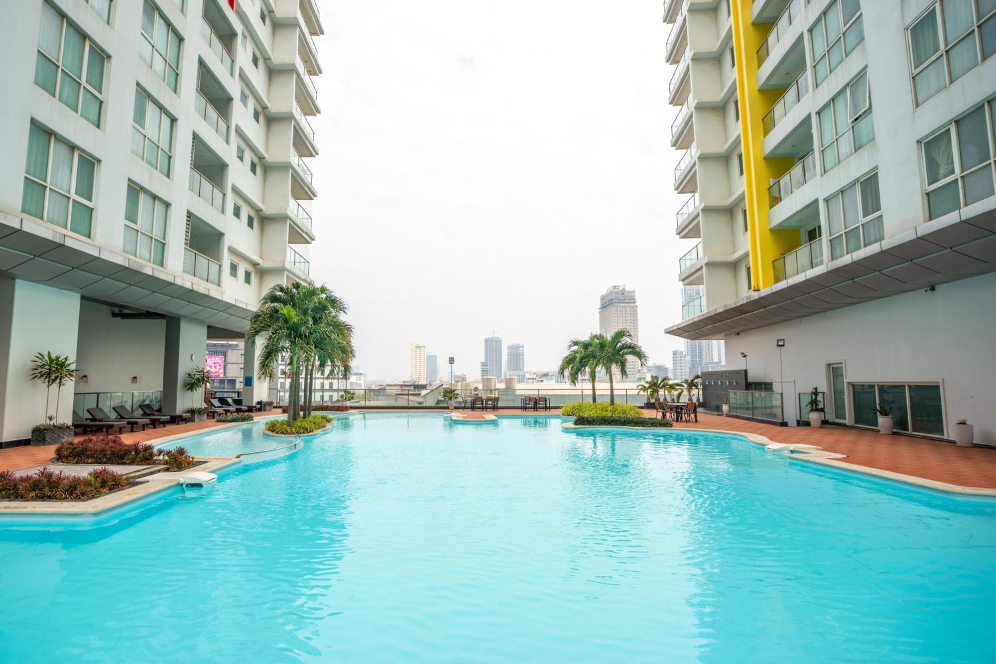 Olympia City Hotel By Dara Phnom-Penh Buitenkant foto