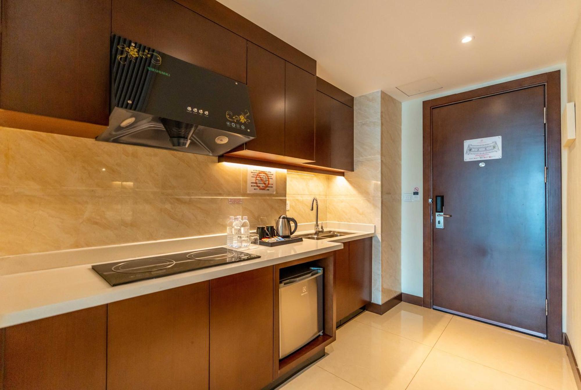 Olympia City Hotel By Dara Phnom-Penh Buitenkant foto