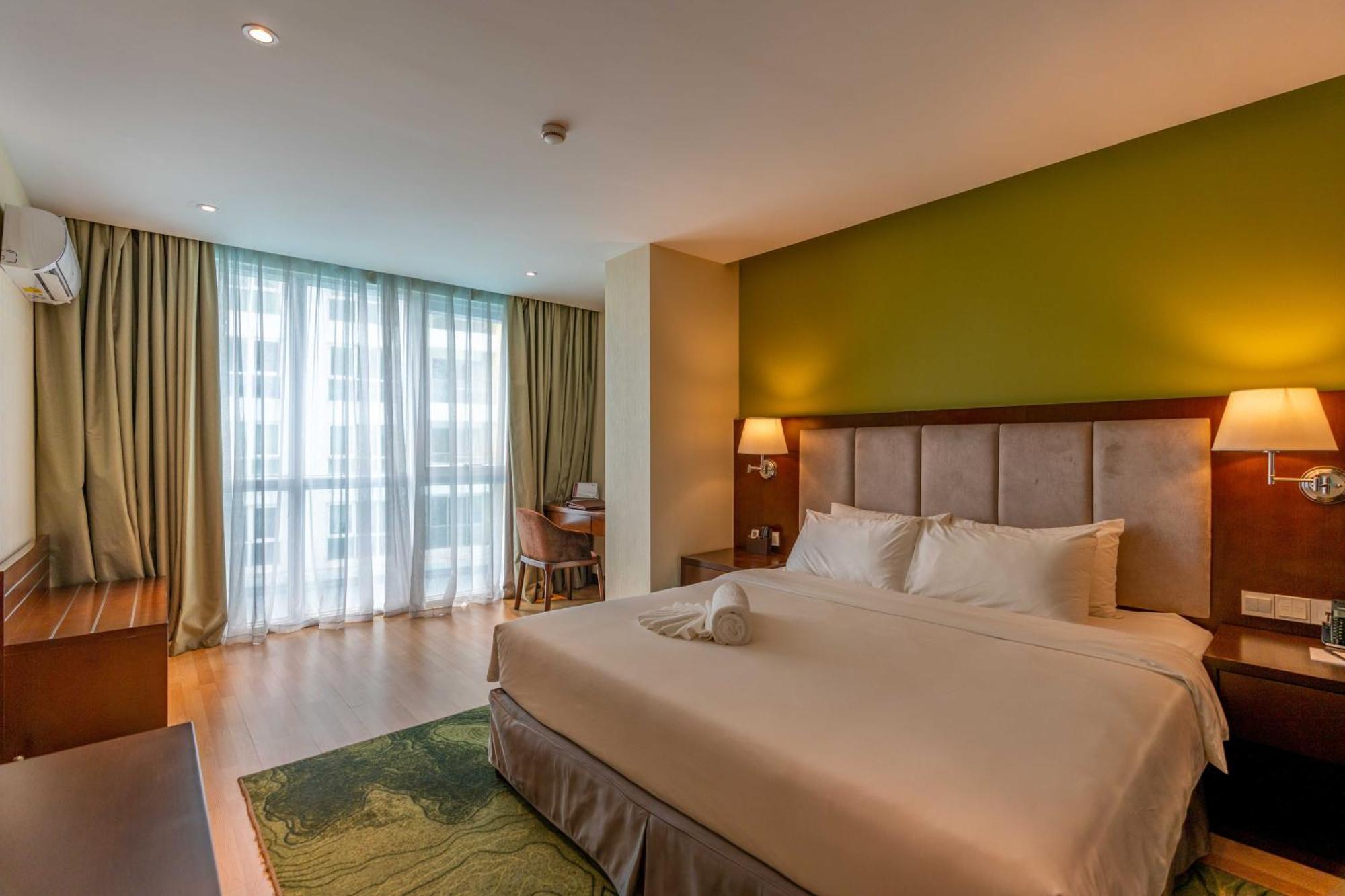 Olympia City Hotel By Dara Phnom-Penh Buitenkant foto