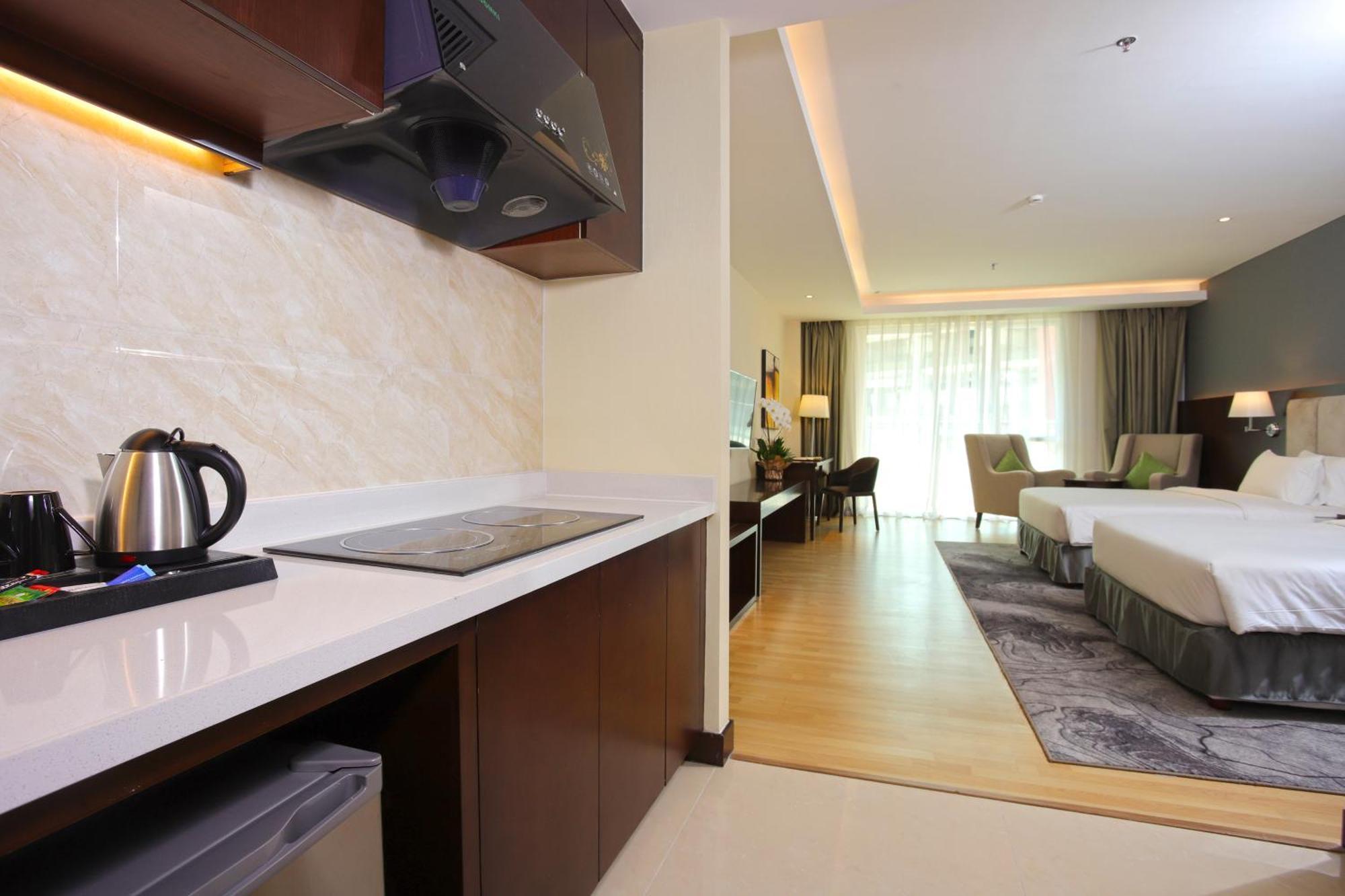Olympia City Hotel By Dara Phnom-Penh Buitenkant foto