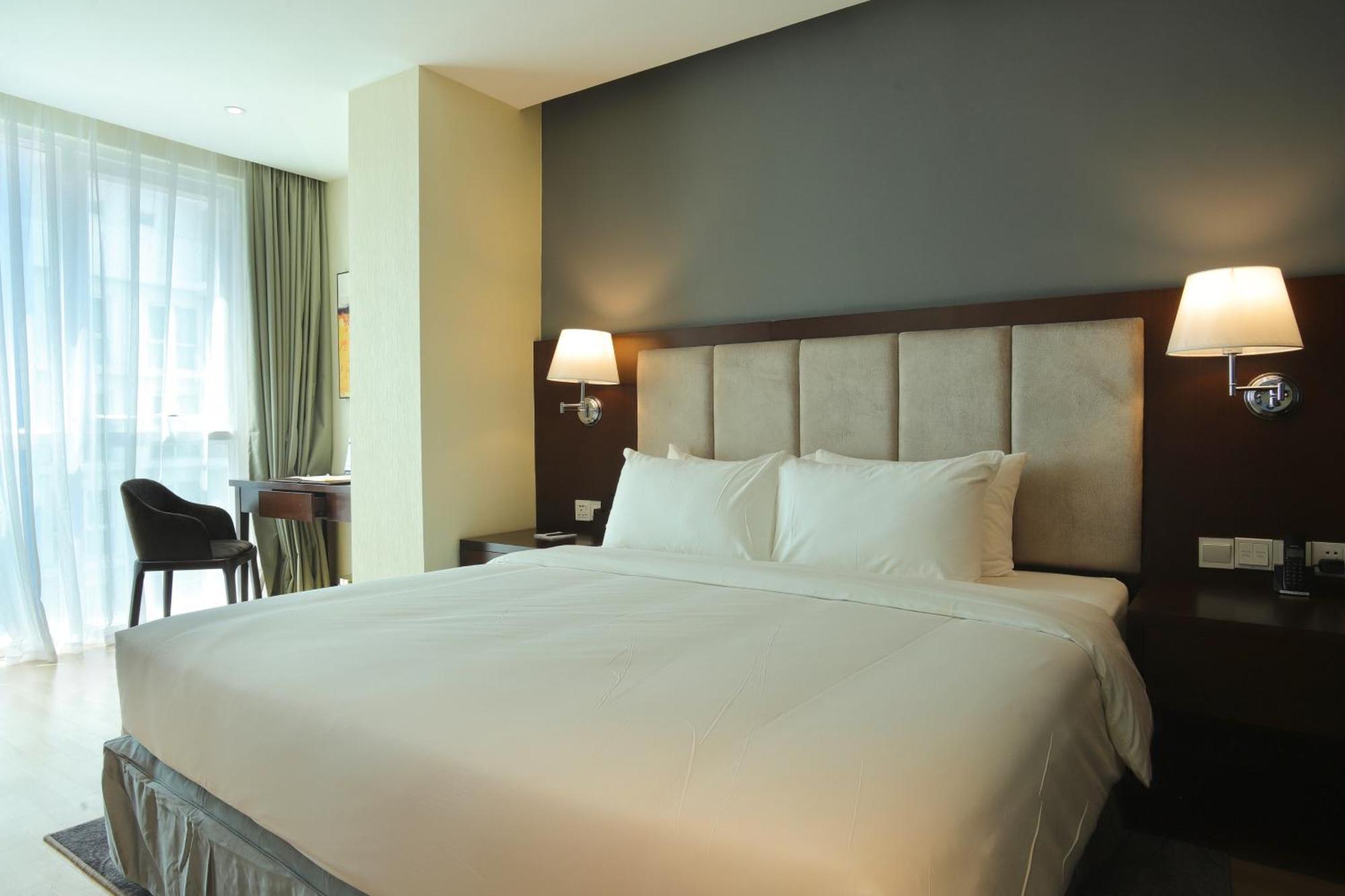 Olympia City Hotel By Dara Phnom-Penh Buitenkant foto